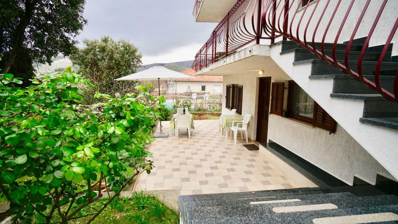 La Vida Loca Villa Seget Vranjica Exterior photo